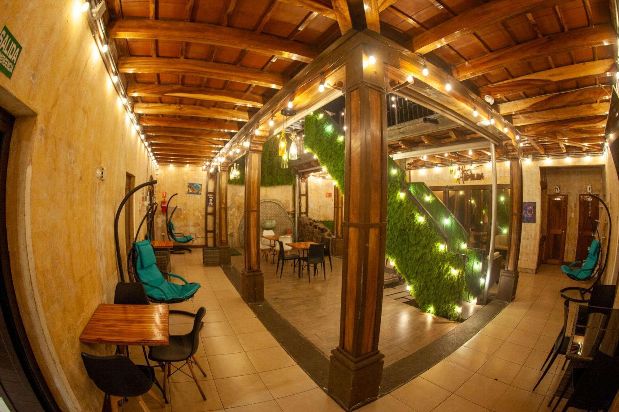 Hot Chipilin Hostel Antigua Bagian luar foto